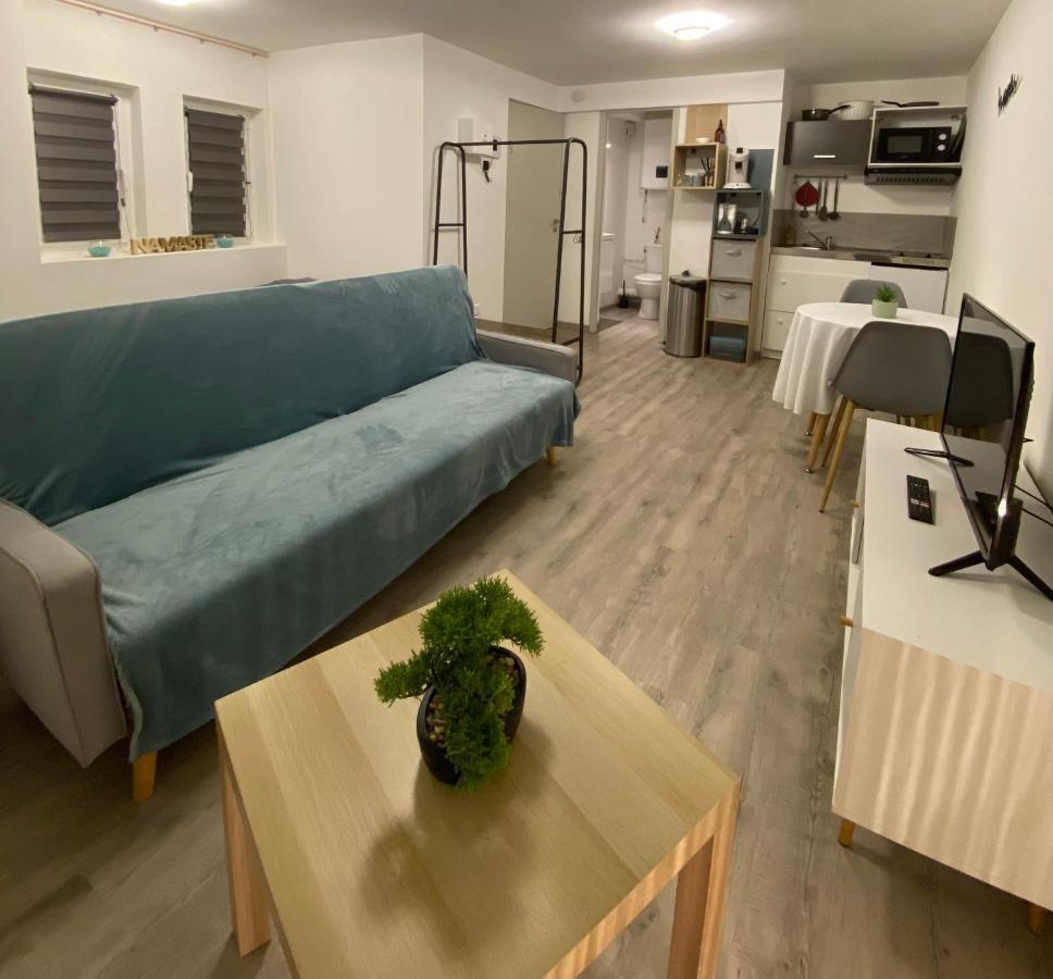 Studio Confortable Au Centre De Manosque Kültér fotó